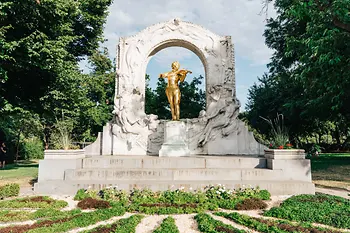 Johann Strauss Monument 