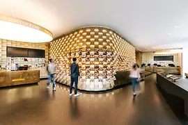 位于阿尔贝蒂娜广场的维也纳旅游咨询处，内部视图