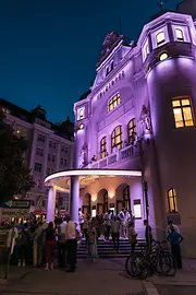 Vienna Volksoper, exterior view, evening