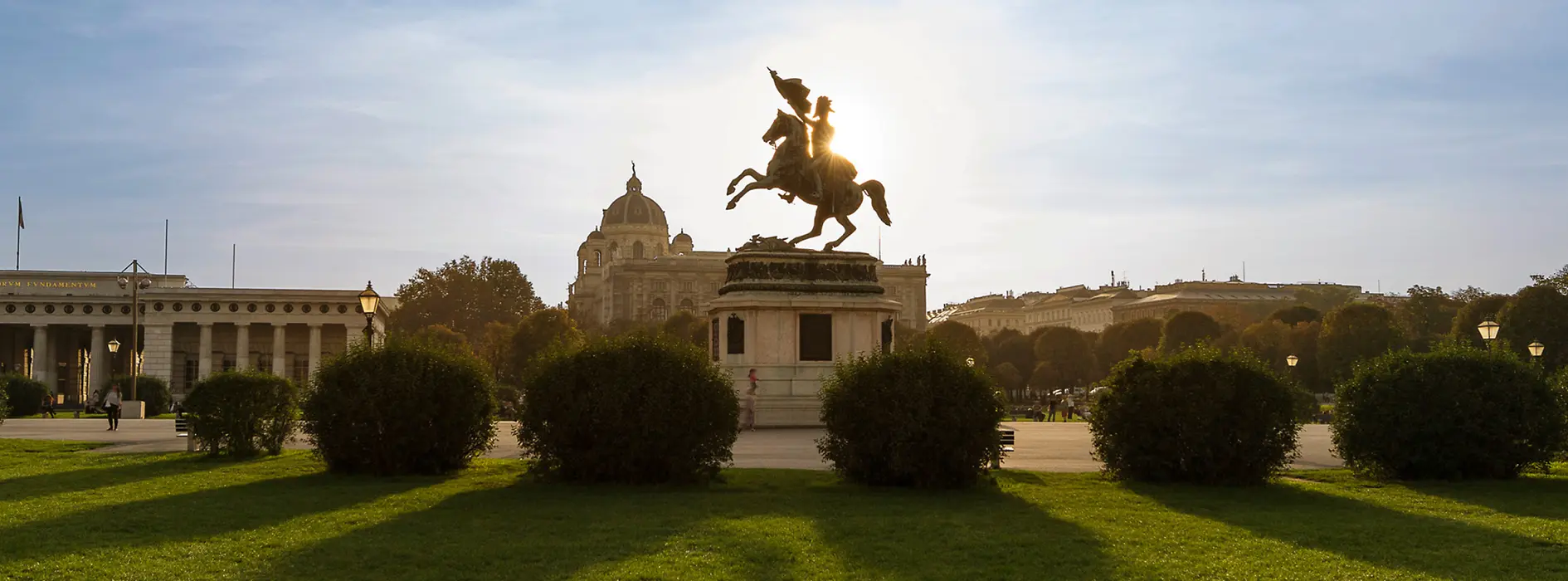 equestrian statue at Heldenplatz