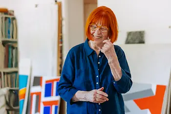 Florentina Pakosta in a studio