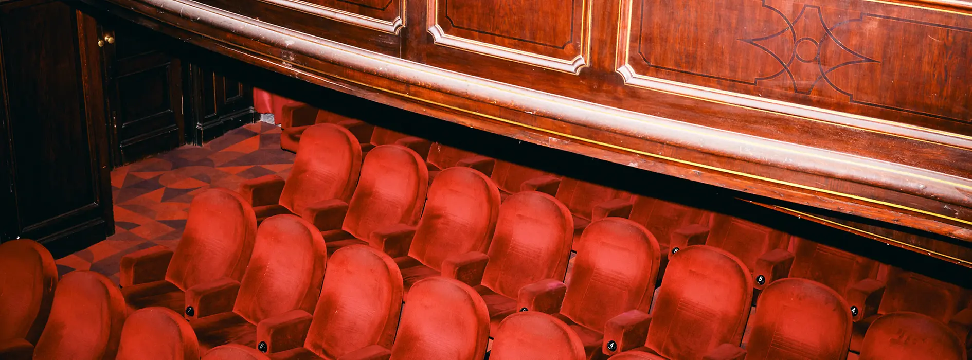 Metro Kino: rows of seats