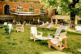 Summer day in the guest garden Salonplafond in the MAK