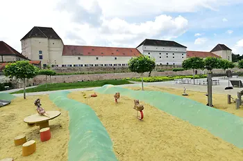 Schloss Neugebäude Palace 